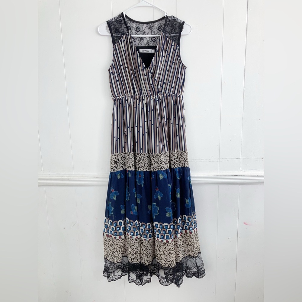 Woman sleeveless Maxi Dress with lace